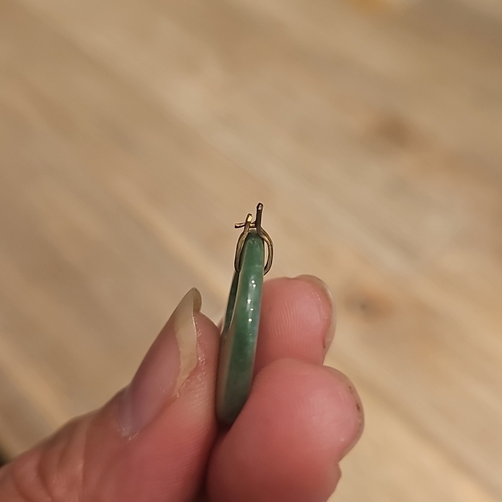 Vintage Jade Pendant - Picture 7 of 7